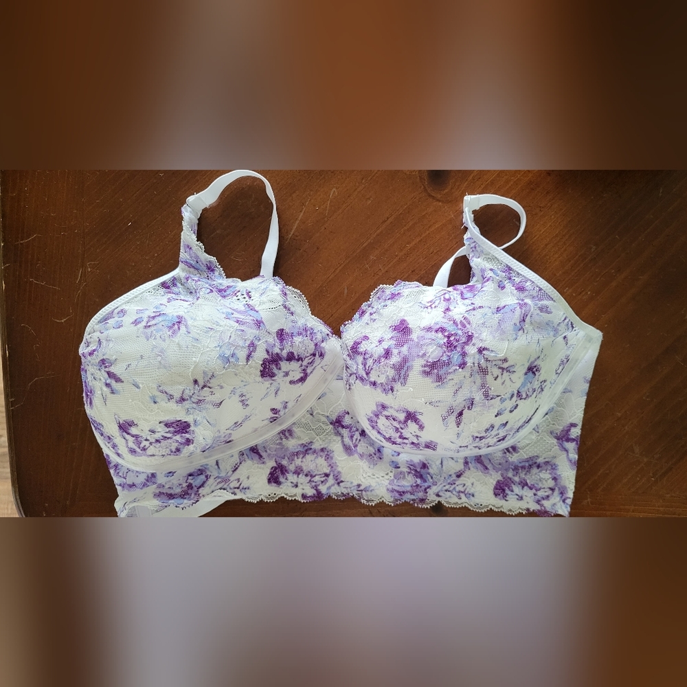 Maidenform 40D NWOT soft underwire lace